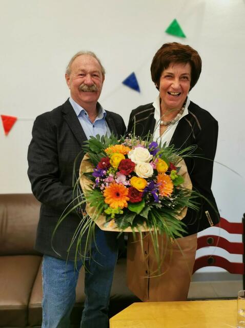 Manfred Krill, Johanna Berger  | Foto: Verschönerungsverein Stoitzendorf 