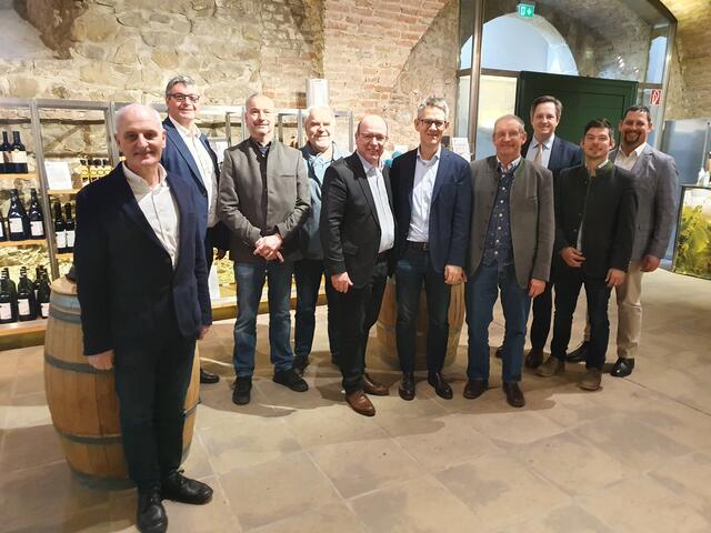 Regionales Weinkomitee Klosterneuburg mit Obmann Wolfgang Hamm | Foto: Weingut Stift Klosterneuburg