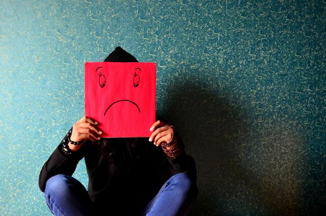 Laut einer Studie an der Innsbrucker Uni, leidet mehr als ein Drittel der Studentinnen und Studenten an Depressionen. | Foto: pixabay.com