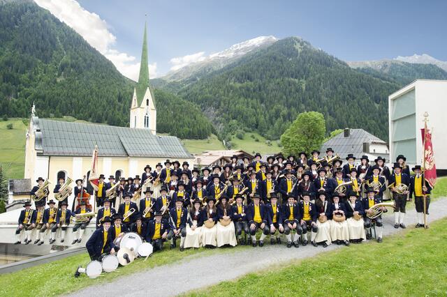 Die Musikkapelle Ischgl lädt am 26. März zum traditionellen Frühjahrskonzert ins Silvretta Center. | Foto: MK Ischgl, Hannes Kurz