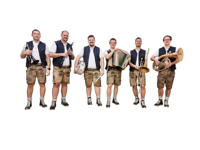 Das neue Gewand steht den Musikern gut.  | Foto: Die Spritis