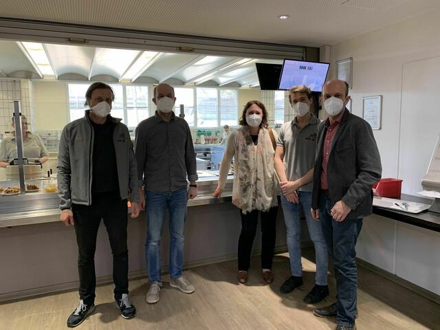 DI Dr. Walter Führer (Koordinator), Internatschef Mag. Gerhard Kaiblinger, Dir. Barbara Sablik-Baumgartner, Entwickler Valentin Hirsch, Küchenchef Gerhard Breunhölder | Foto: HTL Hollabrunn