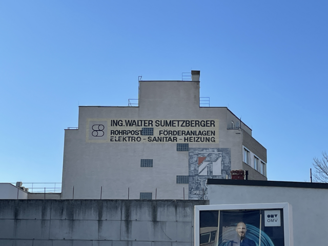 Familienbetrieb Sumetzberger: Die Simmeringer Rohrpost geht um die Welt ...