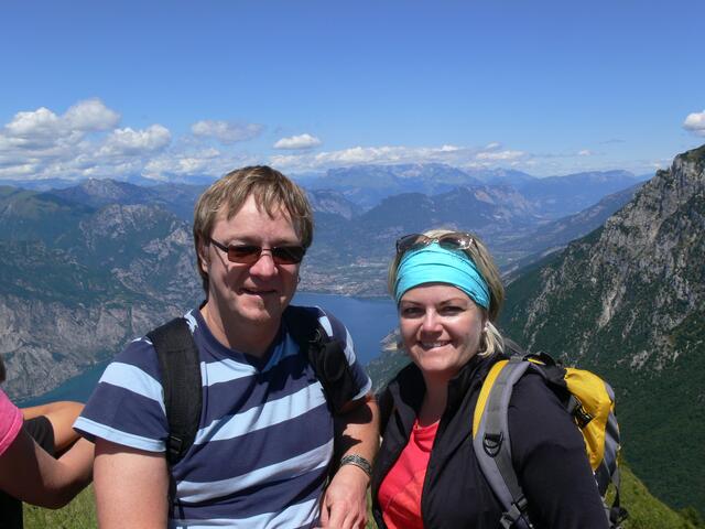 Helmut Zörrer und Karin Zörrer-Zeiner haben das Single Wandern ins Leben gerufen, nachdem sie sich selbst "am Berg" kennengelernt haben.   | Foto: Privat