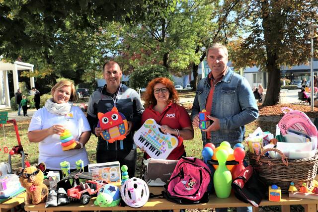 Um Ressourcen und Haushaltseinkommen zu schonen, veranstaltet die SPÖ Kalsdorf einen Kinderflohmarkt. | Foto: Edith Ertl