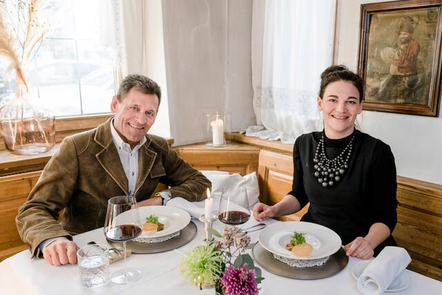 Posch besucht in der Sendung auch die „Unterwirtinnen“ in Ebbs.  | Foto: ORF/ORF-Tirol/Sabine Holaubek Photodesign