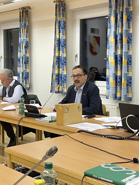 Für Andreas Gleirscher war es die erste Gemeinderatsitzung als Neustifter Bürgermeister.