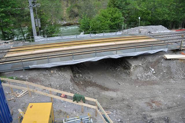 Hilfsbrücken werden errichtet, um den Zugverkehr im Bereich der Baustellen nur minimal zu beeinflussen. | Foto: ÖBB/Bogensperger