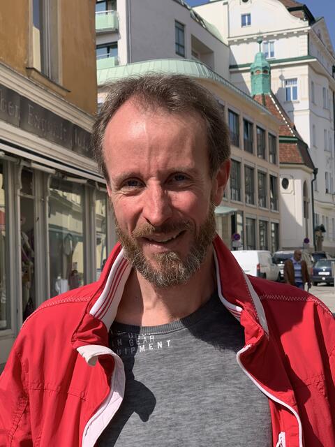 Robert Halbwachs, Möllersdorf
Ich mache keinen Osterurlaub. Ausrasten und Büroarbeit nachholen, nicht einmal Tennis ist geplant.