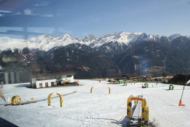 30 Förderbänder gibts es mittlerweile am Sonnenplateau.  | Foto: Elisabeth Zangerl 