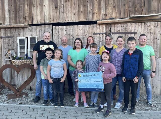 Der Scheck über 1000 Euro konnte der Volkshilfe von der Reichersberger Gemeinde übergeben werden. | Foto: privat