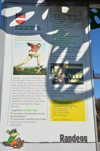 Die Schilder beim Panoramastüberl geben Auskunft über die Region. | Foto: Roland Mayr