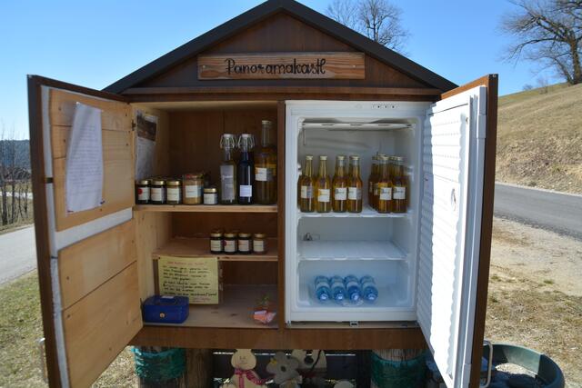 Das Panormakastl bietet Wanderern erfrischende Getränke, um sich zu stärken. | Foto: Roland Mayr