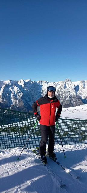 Sportlich auf Skiern unterwegs: Gerald Hackl. | Foto: Privat