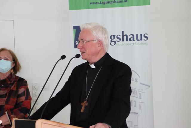 "'Buon pranzo' würde der Papst sagen" scherzt Erzbischof Franz Lackner. Er wünschte schon mal vorab allen einen guten Appetit. | Foto: Christoph Klausner