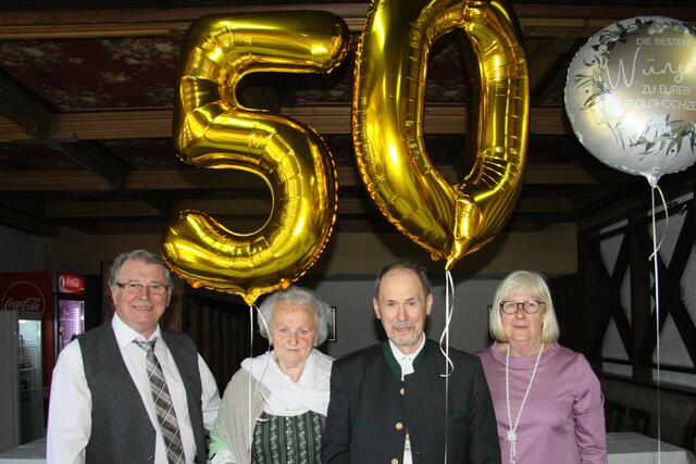 Inge und Wilhelm Kallinger feierten das Fest der Goldenen Hochzeit.  | Foto: Otto Rosenbusch