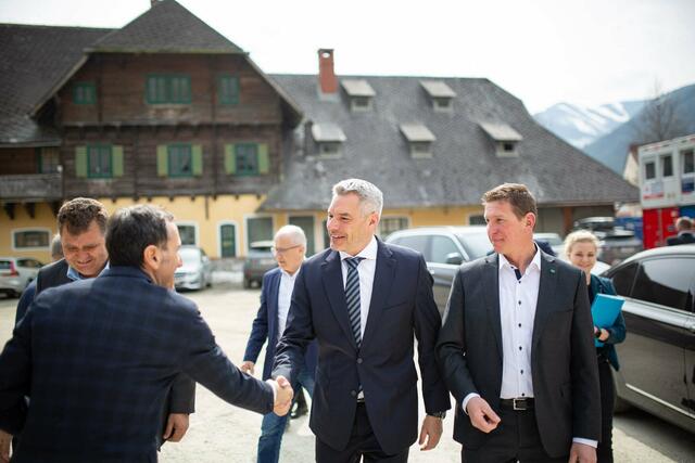 Unterwegs in der grünen Mark: Karl Nehammer. | Foto: STVP