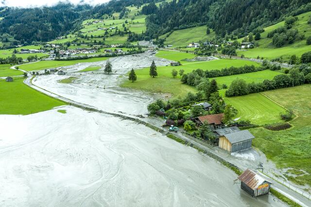 Nach der Katastrophe rief Josef Salzmann zum Spendensammeln auf. | Foto: Ronny Katsch