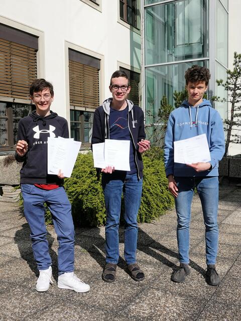 Elias Leitinger holte sich Bronze, Michael Himmelbauer staubte Gold ab und Jonas Untersperger konnte sich durch seine sehr gute Leistung im Mittelfeld platzieren (v.l.). | Foto: Martin Haberbauer/BRG Steyr
