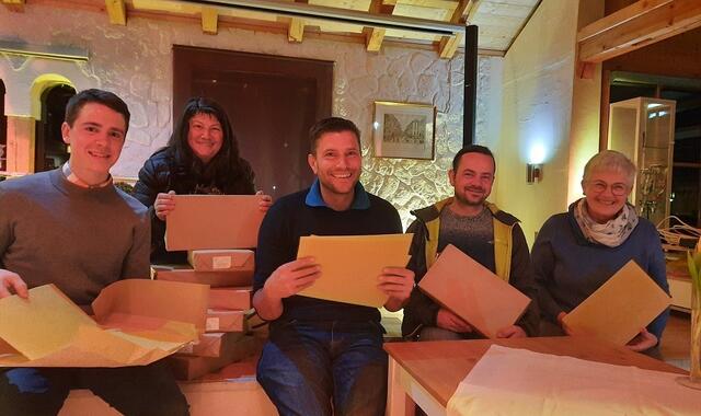 v.l. Markus Kocher (Schriftführer), Anni Ölschützer, Josef Lintschinger, Dominik Gruber, Marianne Müllner (Kassierin)