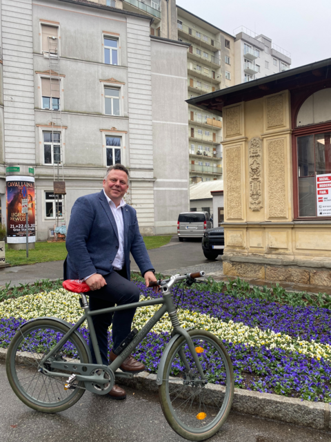 Michael Ehmann (SPÖ): "Ich stehe dem [Einführen einer Fahrrad-Vignette] mehr als skeptisch gegenüber. Es verteuert vor allem für Familien das Radfahren enorm, wenn man bedenkt, wie oft man für Kinder wegen des Wachstums Räder kauft. Außerdem gibt es viele Menschen, die nicht nur das eine Fahrrad haben, sondern mehrere für verschiedenste Gelegenheiten." | Foto: SPÖ