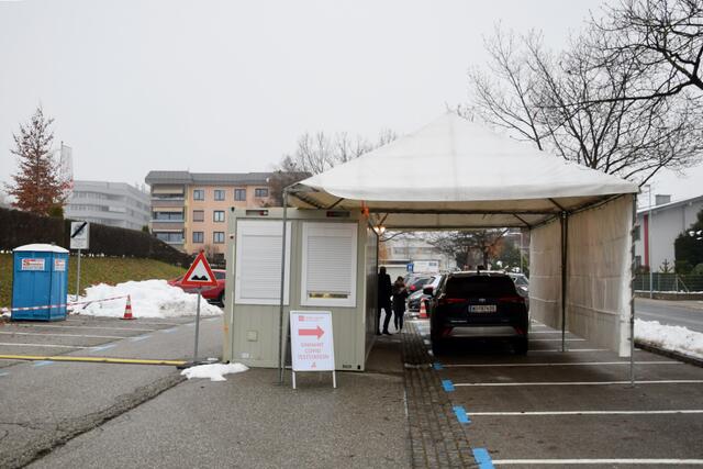 Die Teststraße in der Krankenhausstraße hat weiterhin geöffnet. | Foto: MeinBezirk.at