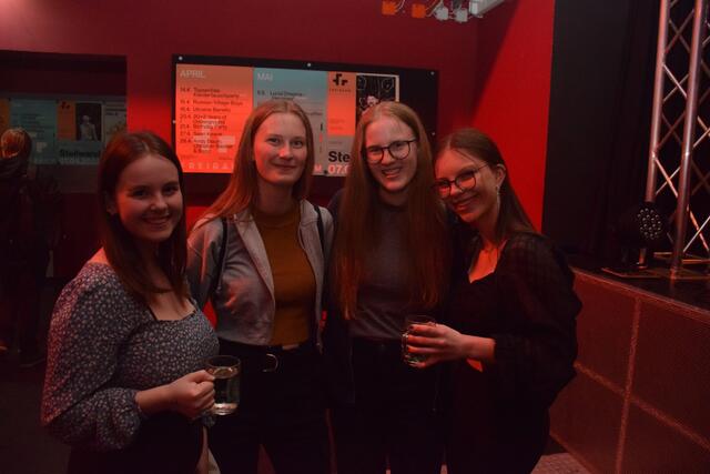 Jana Schumeier, Tanja Lindtner, Valentina Landstetter und Vanessa Erber