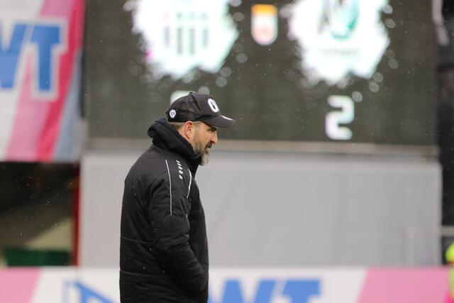 Andreas Wielands Elf musste sich am Ende gegen Ried mit 0:2 geschlagen geben und trifft nun auswärts auf die Admira. | Foto: Reischl