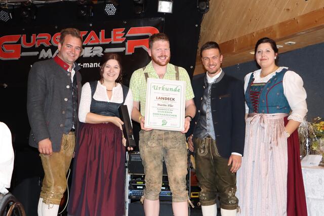 Landesobmann Dominik Traxl, Landesleiterin Bettina Hechenberger, Martin Flür, Bezirksobmann Marcel Pfisterer und Bezirksleiterin Jaqueline Traxl (v.li.) | Foto: Siegele