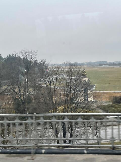 Der Blick aus dem Transportlaster in Richtung Lemberg. | Foto: BRS