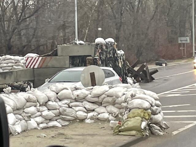 Auf den Straßen befinden sich viele Check-Points. | Foto: BRS