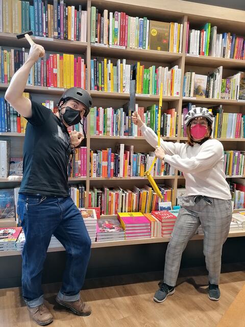 Bettina Wagner und Johannes Kößler von der Seeseiten Buchhandlung. | Foto: Seeseiten