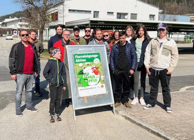 An der Säuberungsaktion waren viele Freiwillige beteiligt. | Foto: Gemeinde Lengau