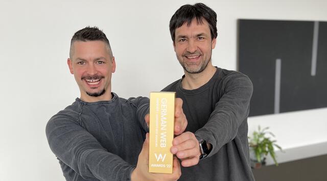 "Sunlime"-Erfolgsduo: Dominik Fuchshofer und Christoph Potzinger freuen sich mit ihrem Team über den German Web Award 2022. | Foto: Sunlime