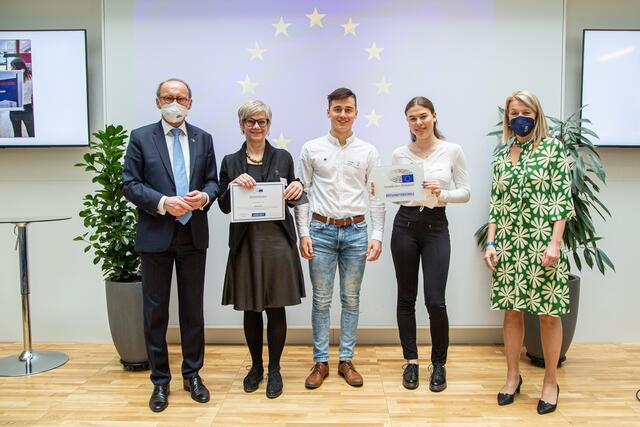 Im Verbindungsbüro des Europäisches Parlaments wurde die Auszeichnung übergeben. | Foto: APA-Fotoservice/Juhasz
