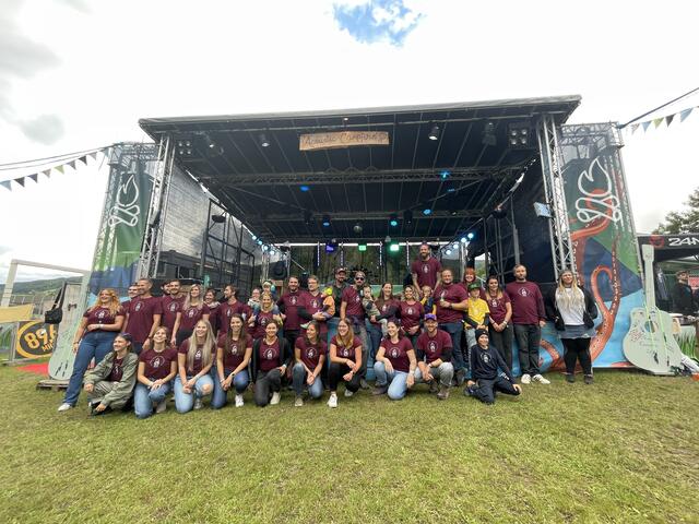 Das Organisationsteam des Acoustic Campfire Festivals in Kindberg stellt ihre gesamte Arbeitskraft ehrenamtlich zur Verfügung. | Foto: Bernhard Hofbauer