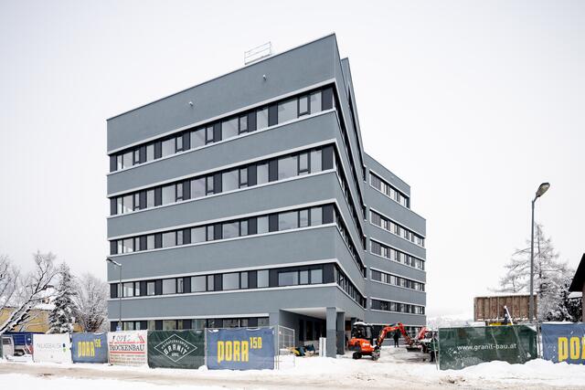 Fast fertig: der Wirtschaftspark 2.0 im Winter 2022. | Foto: Martin Meieregger