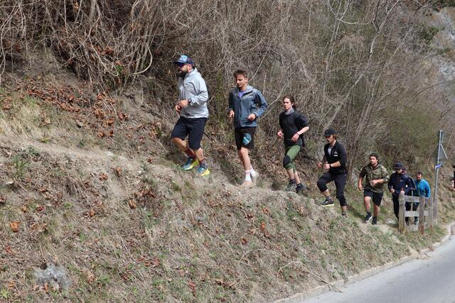 Selbst ausprobieren lautet die Devise des Sportpraxistages - Trailrunning mit Harald Angerer (li.). | Foto: Siegele