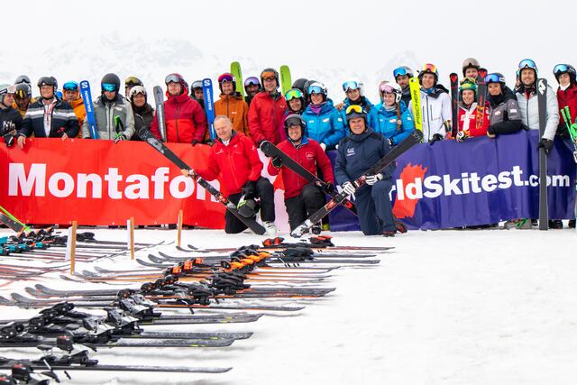 Die rund 200 Paar Testskier wurden schwarz überklebt | Foto: Montafon Tourismus/F. Nitschmann