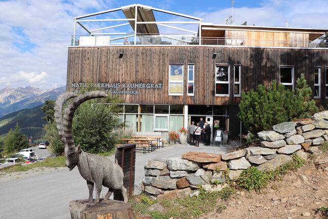 Mittelprojekt: „Klimahalt“ - Nächster Halt Terra Raetica!  
Ziel des Projektes ist es die Vernetzung und Attraktivierung des bestehenden Öffentlichen Verkehrs mit diversen Angeboten zu verbessern. Der Schwerpunkt liegt dabei auf die Integration von Natur- und Kulturschauplätzen. | Foto: Othmar Kolp