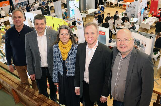 AV Adalbert Schönbacher, Dir. Wilfried Lercher, AV Ulrike Hartler, AV Thomas Gabriel und AV Karlheinz Oswald (v.l.) freuten sich über die gelungene Veranstaltung | Foto: HTL Pinkafeld