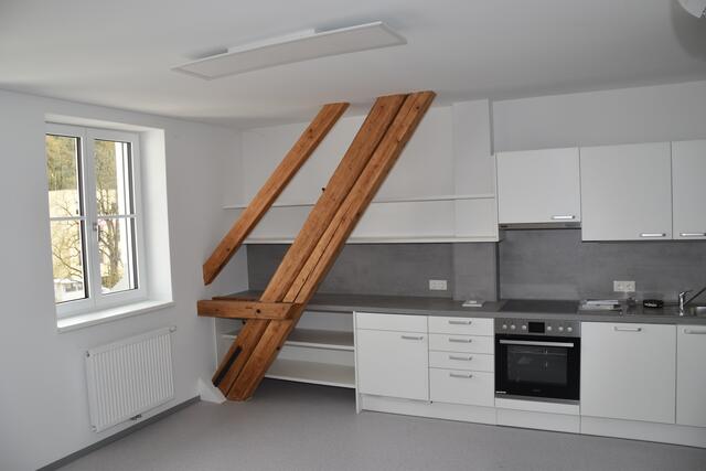 Eine von zwei Mietwohnungen im Dachgeschoß. | Foto: Martin Wurglits