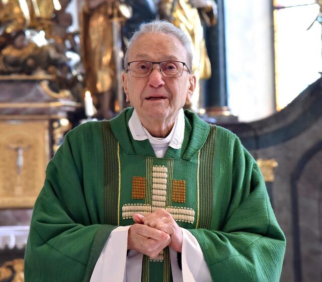 Günther Dörflinger: "Ostern ist das Fest der Hoffnung. Wir gehen nicht dem Tod, sondern dem ewigen Leben entgegen." | Foto: Hans Jost