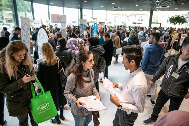 AMS und Wirtschaftskammer wollen eine eigene Jobbörse für aus der Ukraine Vertriebene abhalten. | Foto: Symbolfoto: AMS/Doris Wild 