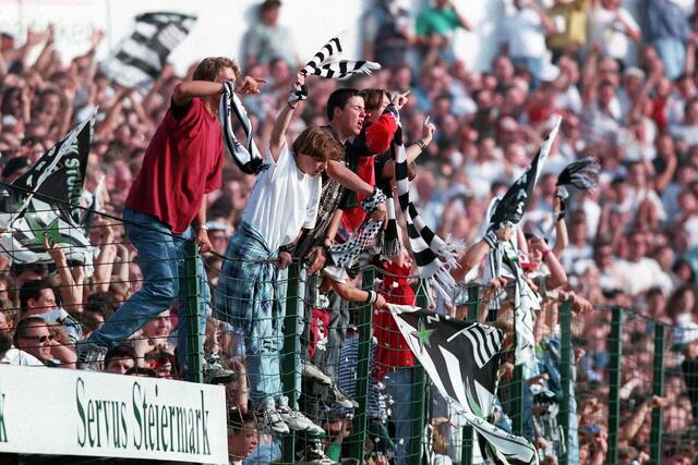 Heimfans des SK Sturm gegen Rapid, Herbst 1994 | Foto: GEPA