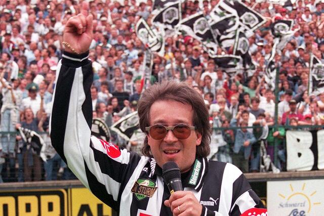 Alex Rehak präsentiert neuen Sturm-Song, Gruabn 1995  | Foto: GEPA