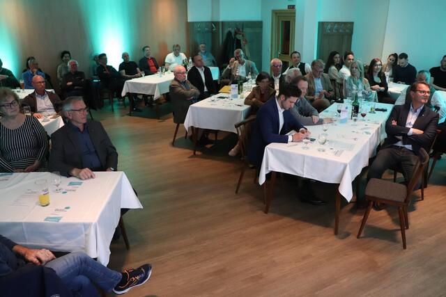 Gut besuchter Stadtparteitag im Gasthof Pack. | Foto: Alfred Mayer