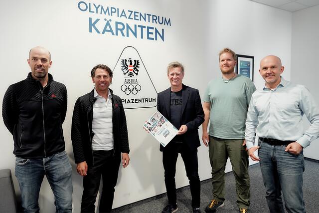 v.l.n.r. Martin Kroisleitner, Marko Pfeiffer, Arno Arthofer, Bernd Gütler (Physiotherapeut OZ Kärnten) und Walter Reichel (Sportlicher Leiter OZ Kärnten) | Foto: Benny Bürger