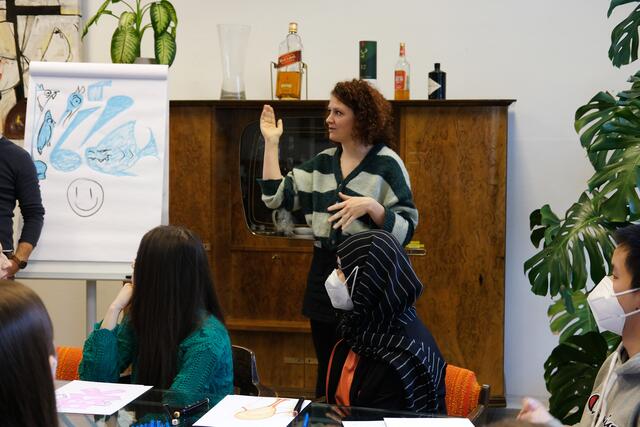 Bei "How Creative Works" durfte die 6. Klasse vom Haydngymnasium ins Creative Cluster kommen. | Foto: Creative Cluster