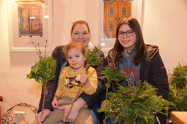 Mama Doris mit Tochter Annika und Nichte Fiona